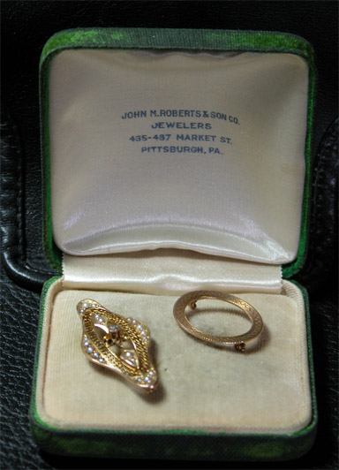Elizabeth Jacob Abbott jewelry case